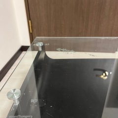 ガラステーブルの画像