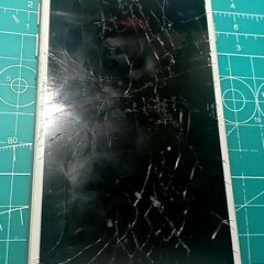 ジャンク品　iPhone7　画面割れバッテリー無