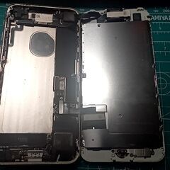 ジャンク品　iPhone7　画面割れバッテリー無の画像