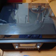 レコード、CD、カセットテープ再生プレーヤー