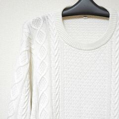 メンズ ユニクロセーター ホワイト XLの画像