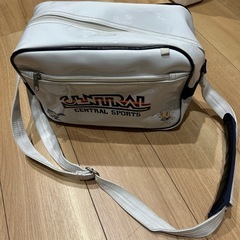セントラルスポーツ　バッグ