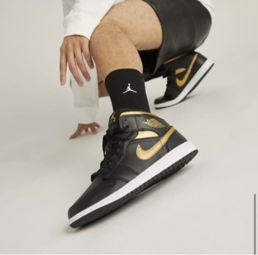 新品　エアジョーダン1 MID