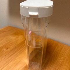 【無印良品　アクリル浄水ポット】の画像