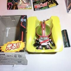●ルパン三世フィギュアと仮面ライダーキーホルダー●まとめて2２点（未開封有り、キーホルダーは電池切れ、電池交換不可）単三乾電池比較用、画像参照★お手数おかけしたします、プロフィール必読ですの画像