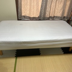 シングルベッド