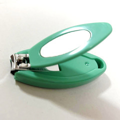 【送料無料】 楕円形 爪切り アクアライトブルーの画像