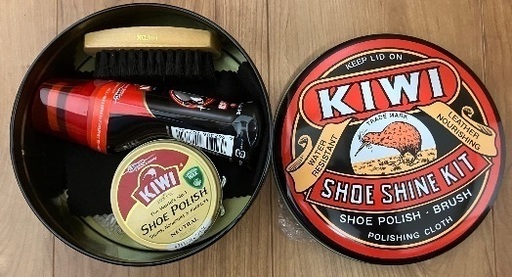【未使用品】KIWI 缶入り　シューシャインキット　靴磨きセット