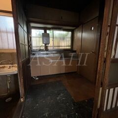 💕一戸建て5万円/月、民泊相談可！😲 ２Ｋ、28.09㎡🌟DIY必要ですが、原状回復費不要！🎀「西台」駅 徒歩18分💕社宅可　事務所使用可　SOHO使用可！🌞即入居可💕他にも格安物件多数あります！お問い合わせください！ 🌈 - 不動産