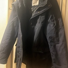 XLサイズ。REFILLのジャンパー差し上げます。