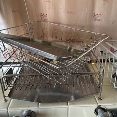 ミキサー、フライパン、食器、水切りの画像