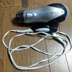 マイナスイオン　ヘアドライヤー　イオニティ