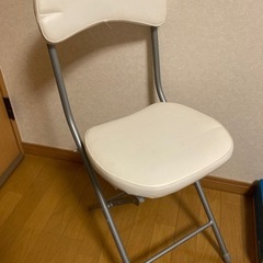 折り畳み椅子　チェア　の画像