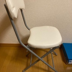 折り畳み椅子　チェア　の画像