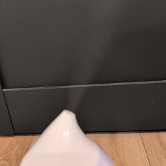 レインボーカラーの加湿器の画像