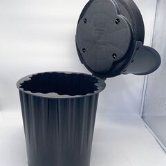 ダイニングチェア  収納付き椅子 背もたれ 飲食店使用可   インテリア  ブラックの画像
