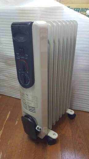 YAMAZEN 山善　オイルヒーター H-1208T　８枚フィン 本体のみ　動作確認済み (No.1)