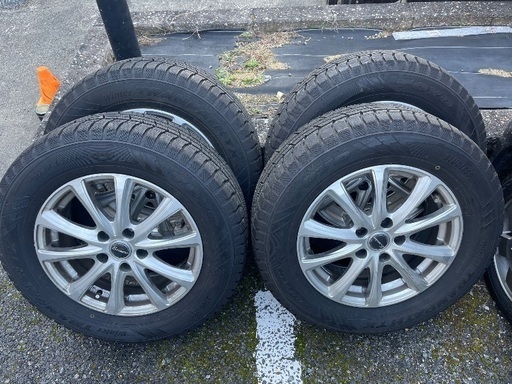 タイヤ、ホイール Sin tachuelas 215/65R16