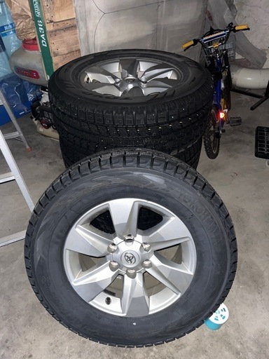 265\65r17  トヨタ　プラド