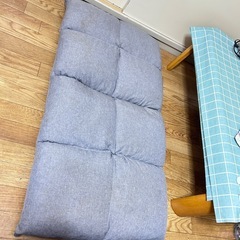 折りたたみソファー（一人用）の画像