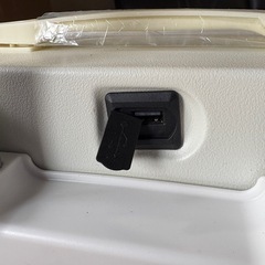 新品未使用キャリーケース USBポートの画像