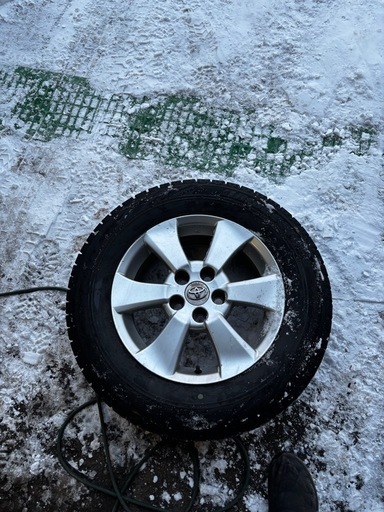 スタッドレスタイヤ