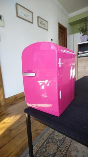 再値下げ 3,000円❗️ 冷温庫(ピンク)新品 6L