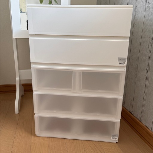 ニトリの収納姿見と引き出しBOX