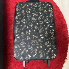 サンリオ　キャリーバッグ