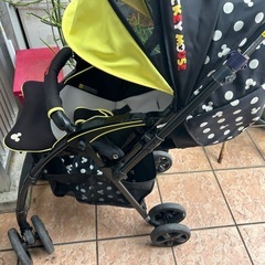 ベビーカー
