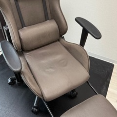 ゲーミングチェア　中古の画像