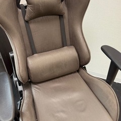 ゲーミングチェア　中古の画像