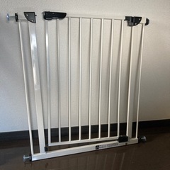 ベビーゲート3つ　スチール素材　