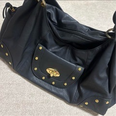 ショルダーバッグ黒ゴールドスタッズの画像