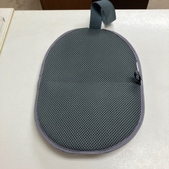 I2501-048 コンパクトクッション キリム柄 中古美品の画像