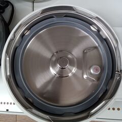 ★ジモティ割あり★ IRIS OHYAMA 電気圧力鍋 2.2L 21年製 動作確認／クリーニング済み MT3380の画像