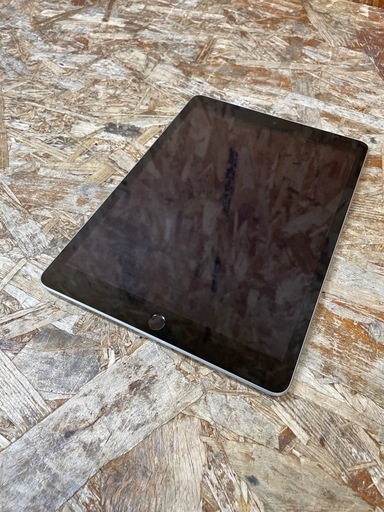 C(6904)アップル iPad 第9世代 64GB 10.2インチ シルバー A2602 MK2L3J/A タブレット 中古動作品 