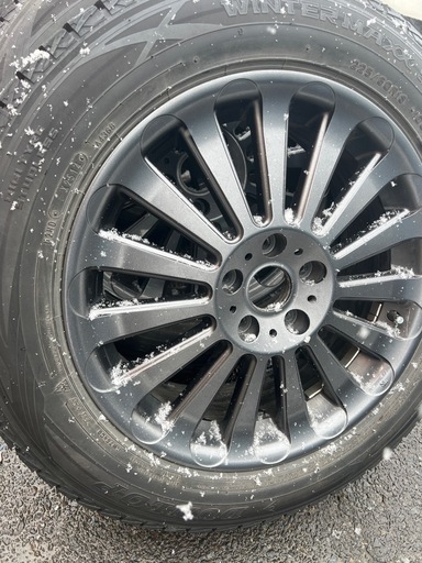 18インチ　アルミホイールスタッドレスタイヤセット　225/60R/18 ZL35 ブラック