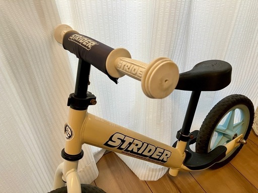 ムラサキスポーツ限定カラー「Neon Yellow」2024年11月15日（金）より