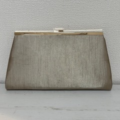 ゴールド　クラッチバッグの画像