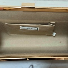 ゴールド　クラッチバッグの画像