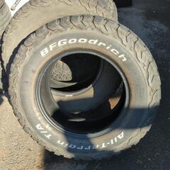 グッドリッチ　235/70R16