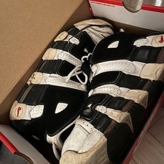 [ナイキ] エア モアアップテンポ AIR MORE UPTEMPO 96 モアテン ブラック ホワイト 29cmの画像