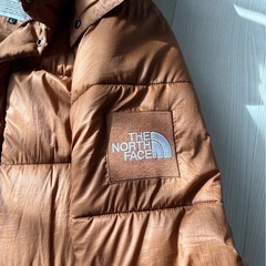 【美品】THE NORTH FACE フード付ダウンジャケットの画像