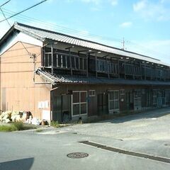 名張駅より徒歩約8分！上物付き売地・約２３４坪！ - 名張市