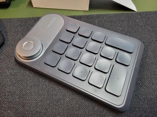 huion keydial Mini KD100 左手デバイス
