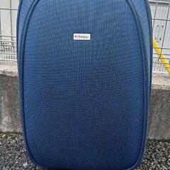 スーツケース