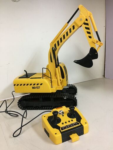 A3112　トイザラス　ショベルカー　ラジコン　BD077　おもちゃ　トイラジコン　作業車　イエロー　現状品