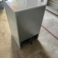 冷蔵庫、単身用
の画像