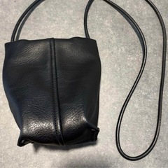 ロデスコ ブラックレザー ミニショルダーバッグ